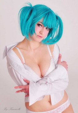 hotcosplaychicks:  Ryofu cosplay by Kawaielli