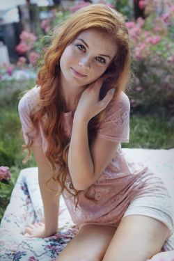 yesgingerfriend: hot-redhead-babes: Redhead