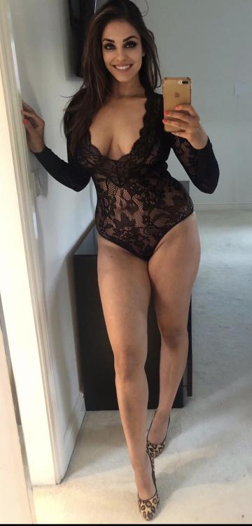 mixed-race-girls:  Lingerie and heels :)