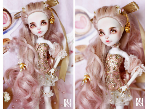 Sale  Monster high OOAK Catrine DeMew repaint custom doll