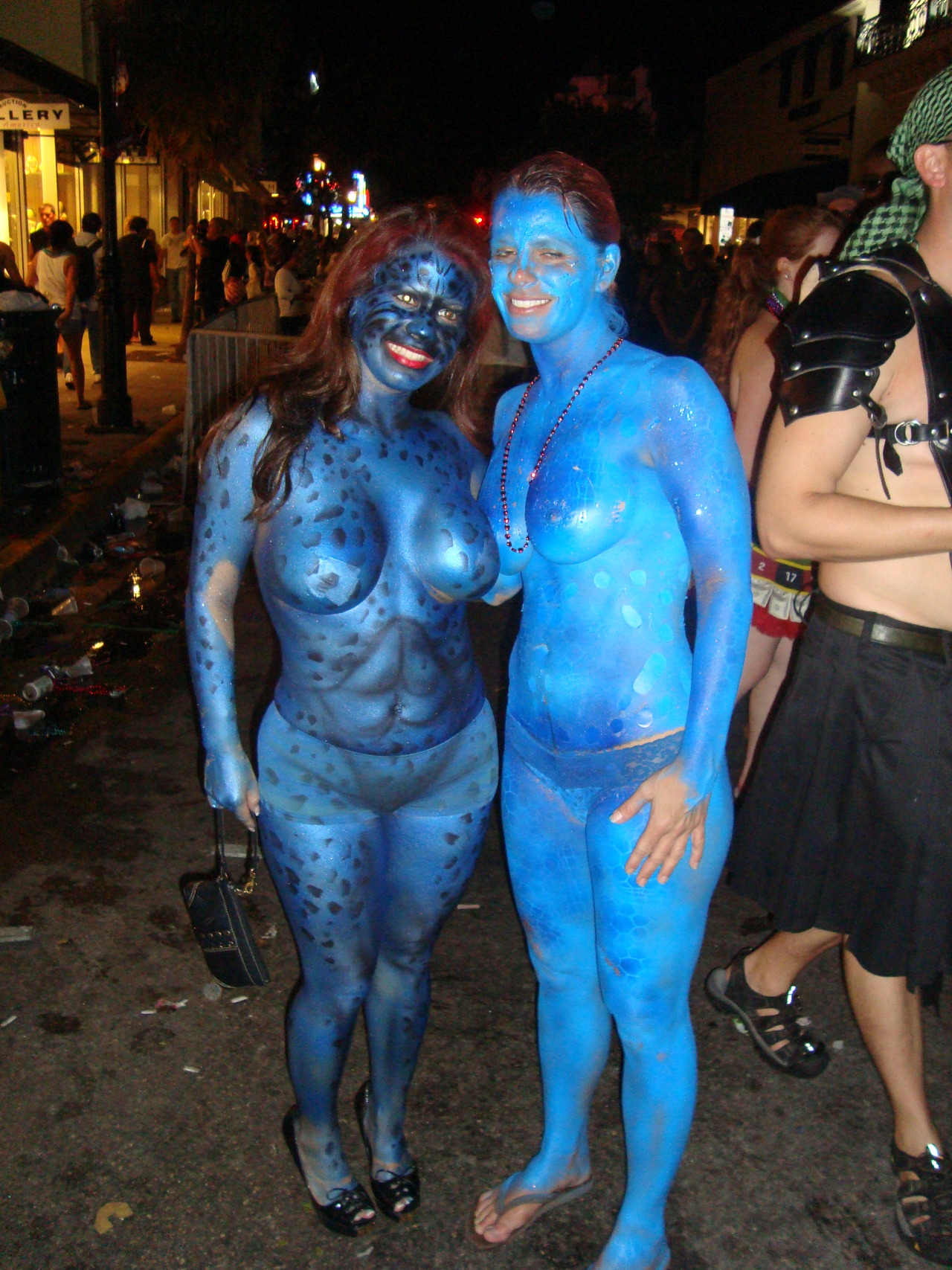 showoffpictures:  Great parade of boobs submission