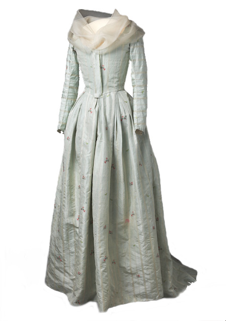 Evolution in women’s fashion in Europe, 1770s to 1910sAll attires from The National Museum in 