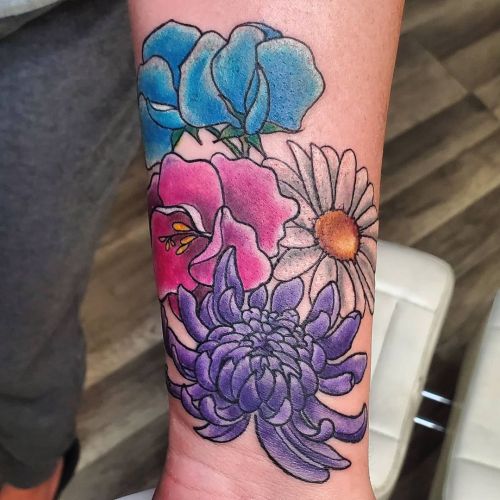<p>Cover up color floral piece done today!   Swipe for before pic.  Thank you Lisa, it was great working with you today! <br/>
.<br/>
#ladytattooer #thephoenix #copperphoenix #shelbyvilleindiana #indianapolistattoo #indylocal #do317 #indytattoo #circlecity #waverlycolorco #industryinks #yournewfavoriteink #artistictattoosupply #fkirons #indianaartist #wearesorrymom #coveruptattoo #coverup #colortattoo #floraltattoo #flowers  (at Shelbyville, Indiana)<br/>
<a href="https://www.instagram.com/p/CR9_bBlLhKF/?utm_medium=tumblr">https://www.instagram.com/p/CR9_bBlLhKF/?utm_medium=tumblr</a></p>