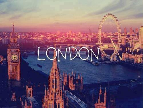 loading&hellip; | via Tumblr en We Heart It. http://weheartit.com/entry/74286897/via/layZ_girl