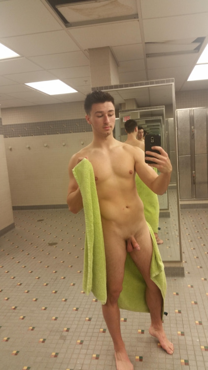 menlockerroom:  Follow me for more @ menlockerroom.tumblr.com