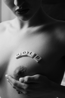 hazeleyes2012:  Words and nudes - perfection