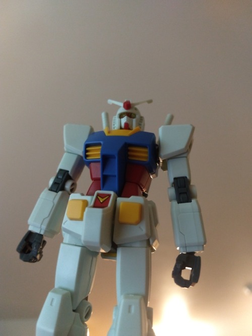 Took a second swing at building the RX-78. Had better luck with the parts.