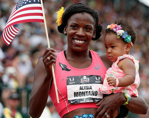 jaiking:  winefinedarkchicks:  Alysia Montaño Wins 800 Meter Race After Giving Birth Less Than a Year Ago.She trained throughout her pregnancy, and even won a 600 Meter race just 6 months after giving birth.  Follow me at http://jaiking.tumblr.com/ You’ll