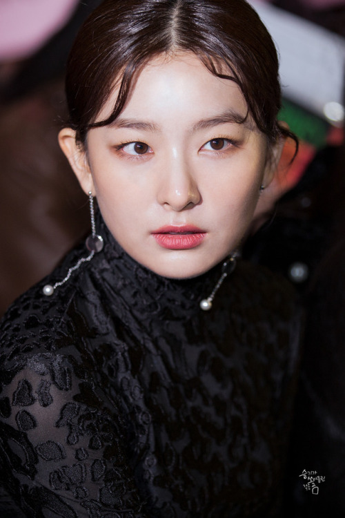 fyeah-seulgi: © Little Bear | Do not edit.