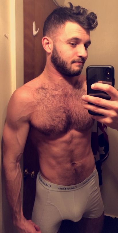 smoothcollegedudemsu:  burnttoakrisp:  I’m back. Left or right?   I’m a total sucker for hot furry studs with beautiful bulges.  Unf 