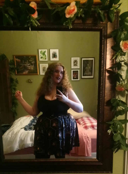 sergle:  NEW DRESS!! also, i finally took porn pictures