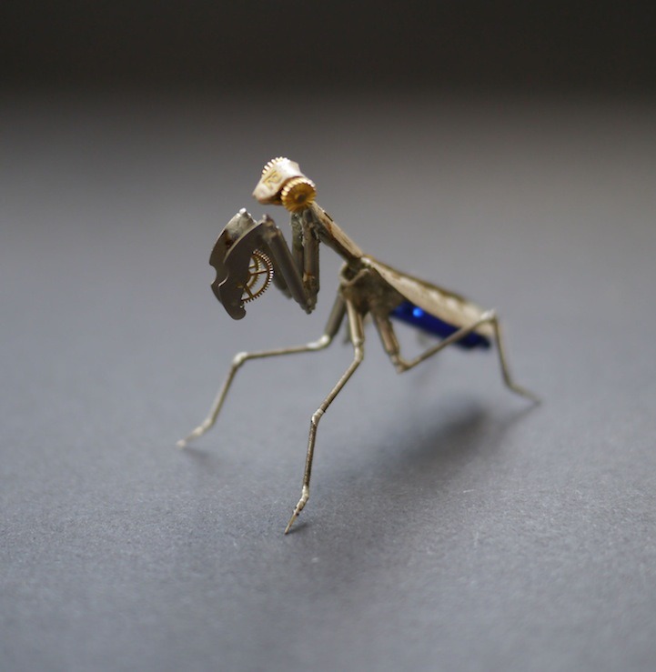 quartz-poker:  mymodernmet:  Tiny Mechanical Insects Made of Watch Parts  Ok but