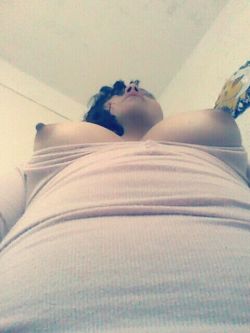 blogturquesa:  Mis tetas y pezones, firmes