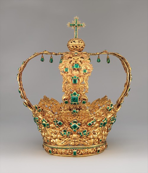 therepublicofletters:gemma-antiqua:The Crown of the Virgin of the Immaculate Conception, also known 