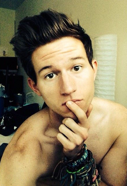 hotfamousmen:  Ricky Dillon