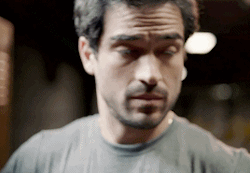 tumblr_p6lkmrv7J31r6tq2so5_250.gifv