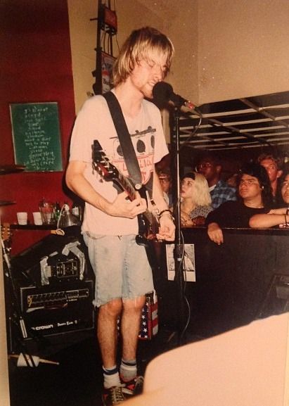 phineas4cobain:  kurt “knobby knees” cobain 