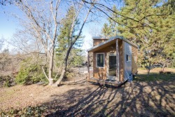 kwen-b:  coffee-nature-cabins:  laurajones:  smallandtinyhomeideas:  via the tiny project     seriously how do i get one of these? 