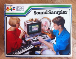 mingos-commodorepage:  Neuer Eintrag in Rubrik Sammlung: Commodore Sound Sampler Mit den Sound Sampler ist es möglich Ton über den Audio-Eingang auf den C64 zu speichern. Die aufgenommenen Samples können anschließend mittels Software weiterverarbeitet