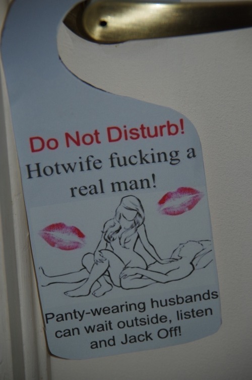 malibuetlui:  inthdim:  I love giving the hotwife my big hard bull cock.  Reste dehors
