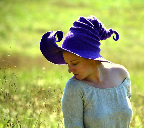 modern-wix:  The creative and spunky hats of Madame Wallis. You can find these little