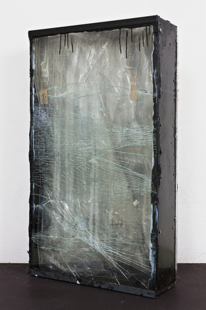 likeafieldmouse:  Oscar Tuazon - Unmapping, Unmaking, Unmeaning (2010) 