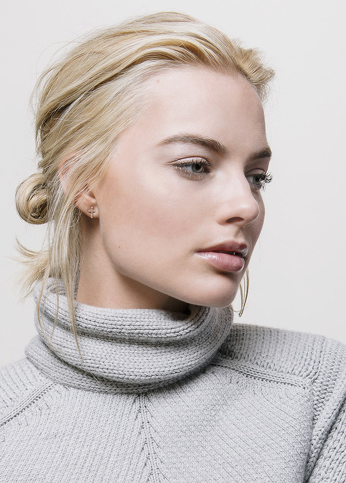tinyshinywonderland:  Margot Robbie is photographed for Variety on February 3, 2015