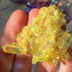 flow-fairy:  Lemon yellow haystack #sunshineaura #auraquartz  #magicauraquartz #crystalcluster ✨ 🍋💫🌈 snag it on dreamclub.etsy.com 😇💛 