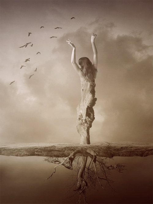 asylum-art:																					 			   	 		 						 							 					The dreamlike and surreal world of Amandine van RayA selection of beautiful creations of Estonian photographer Amandine Van Ray, who leads us into her dreamlike and surreal world through