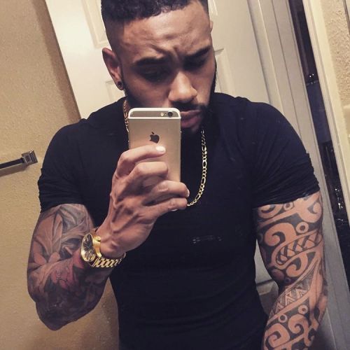 dexter-xxx:  Neal Garza  (ig: Senorgarza) adult photos