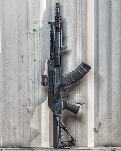 cyrodiil-burns: tacticalsquad: Credit to @meridian_defense : The VOLK in Magpul Stealth Grey! Modern