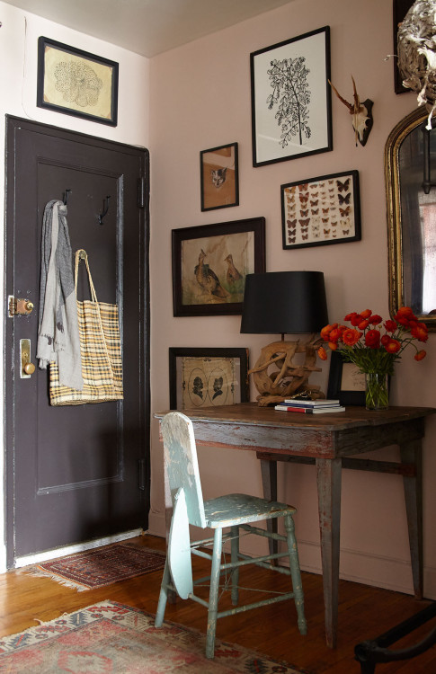 gravity-gravity:New York studio apartment via Lonny