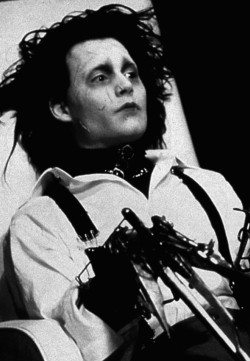 nightmare-of-tim-burton:  Nightmare Of Tim Burton 
