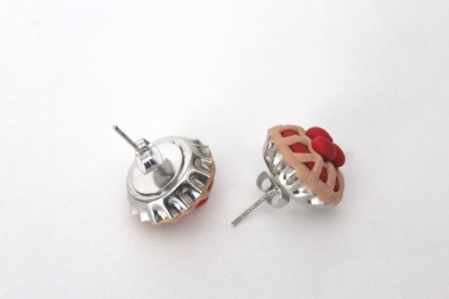 Happy #PiDay These pie earrings &amp; pie magnets are fresh from the oven and popped into my Etsy sh