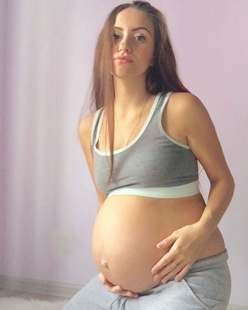 Sex bigpregnantgirls:Great belly :) pictures