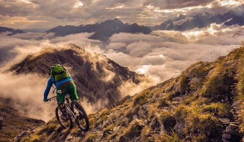 bttlobo: #mtb #enduro #enduromtb #btt #ride #bike