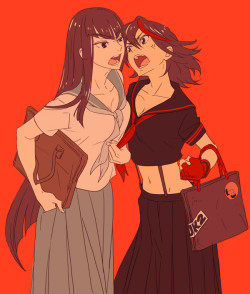 ikaotaku:  ロンスカセーラー on Twitpic   sisters &gt; .&lt; 