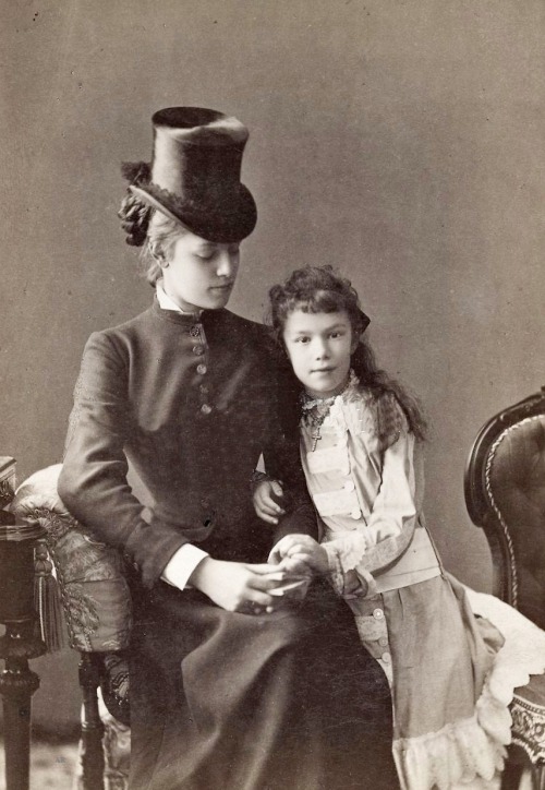 antique-royals: Archduchess Marie Valerie of Austria and her cousin Countess Marie Larisch
