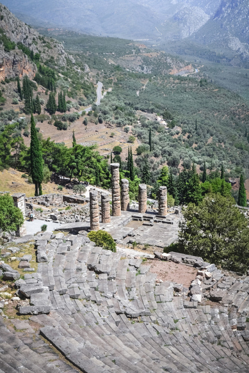 2seeitall:The Temple of Apollo and the Theatre Of Delphi, GreeceAncient ruins | Delphi