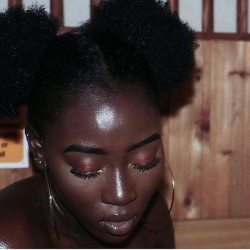 fckyeahprettyafricans:  afrorevolution:  I want to Glo up like her 😍😍😍🍫  Nigeria   goddess~ &lt;3