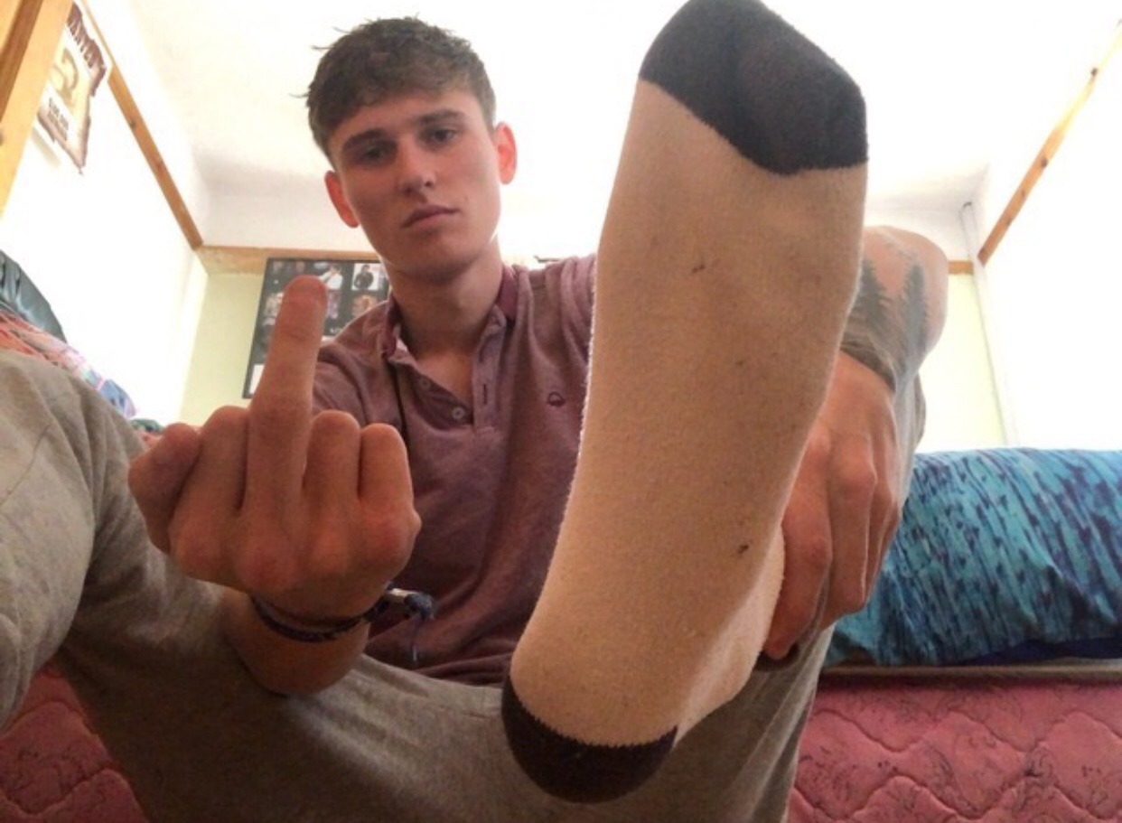 belfastchavlads:  Fuck yes mate show me them soles 😈