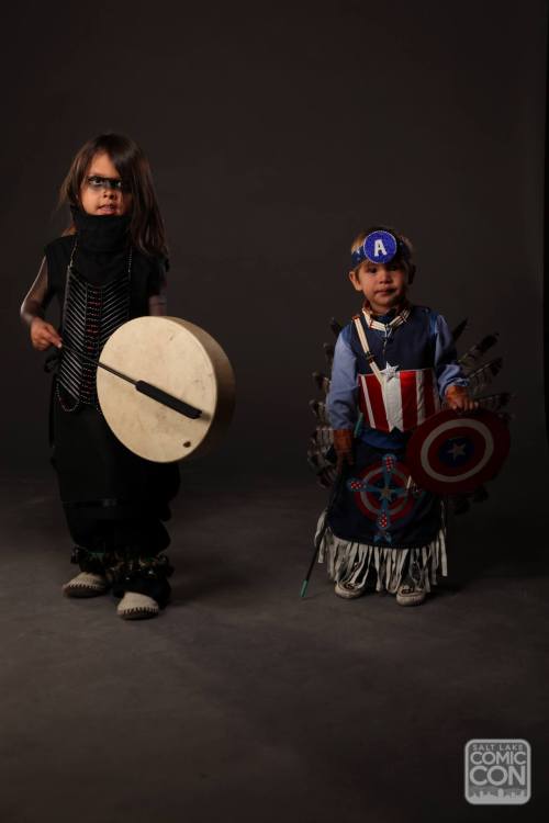 rainnecassidy:saltlakecomiccon:Captain Native America and Bucky Winter Warrior at Salt Lake Comic Co