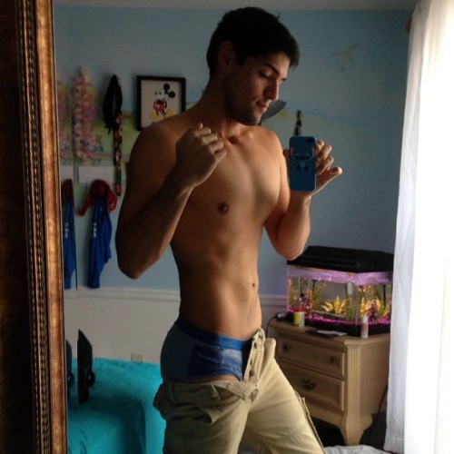 instaguys:  Guys with iPhones Source: gwip.me 