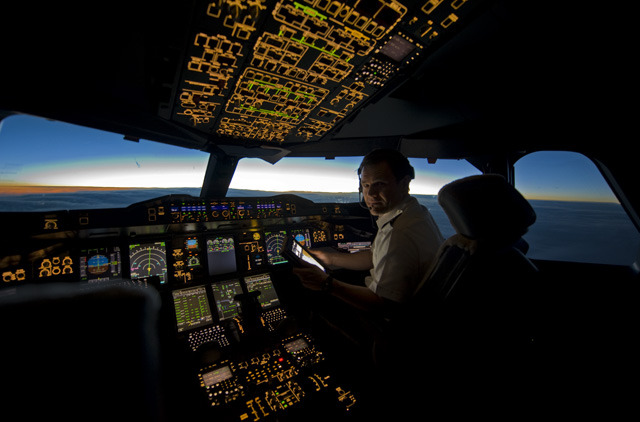 a380flightdeck:
“Sunrise over the pond (Pacific).
”
Love it