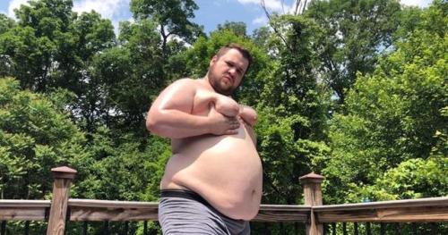 obese500: dcgluttonhog: get fat enough to suck your own moobs and to never see your weener again  Cr