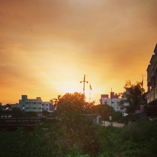 sajin-nijas: #light #rays #sunset #clouds #red #tamilboy #tamil #chennai #tamilnadu