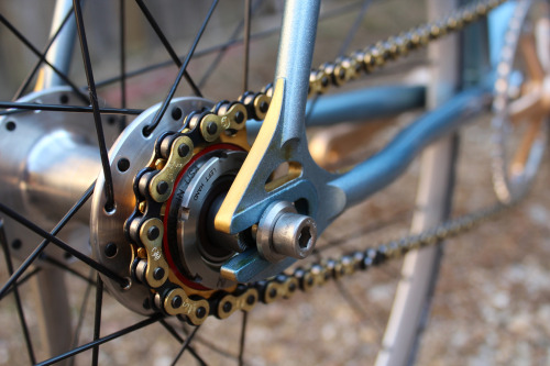 fullyfixed:  Michael’s fixed gear (by bishopbikes)