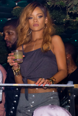 rihannafenty: Rihanna representing my only two moods.