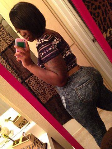 bigdawg224:  Phat azzes busting out them jeans! 