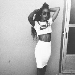 therealleaah:  cl4ssy-ch1ck:  fashionkilllaaz:  http://fashionkilllaaz.tumblr.com/  cl4ssy-ch1ck following back all blogs x  XIV